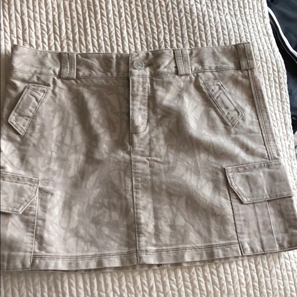 Awesome ALPINESTARS mini skirt, size 11